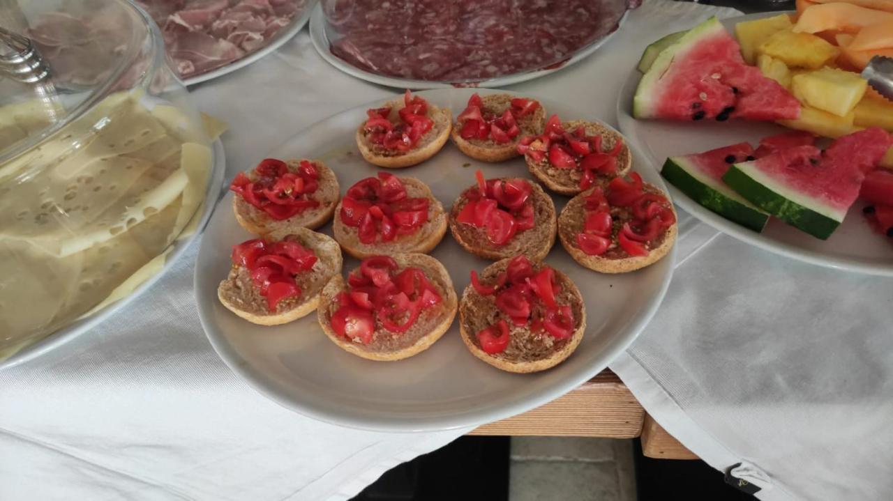 Hotel Santa Rosalia 마리나디카메로타 외부 사진